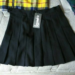 Black Pleated skirt